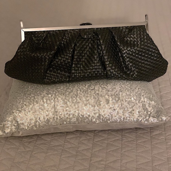 Black basket weave large clutch - Picture 6 of 6